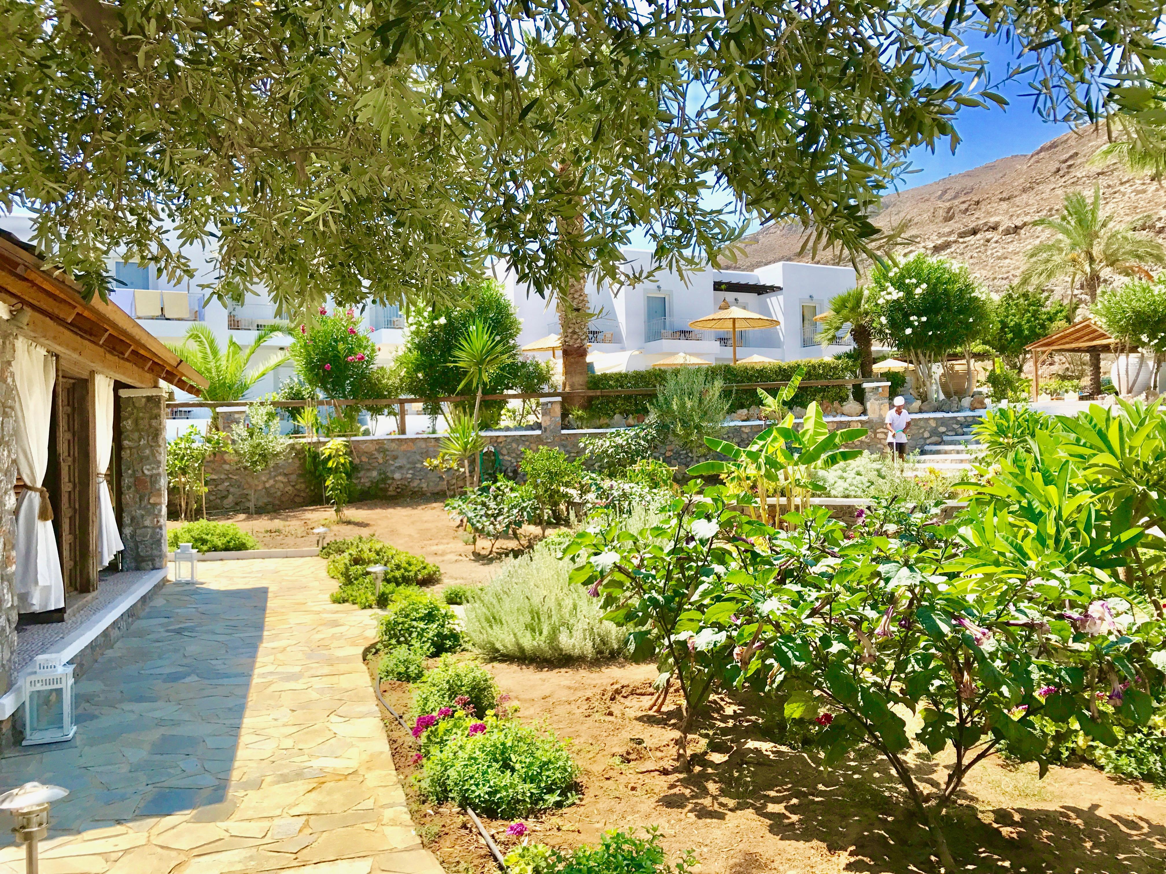 Caesars Gardens Hotel & Spa - Adults Only ลินดอส ภายนอก รูปภาพ