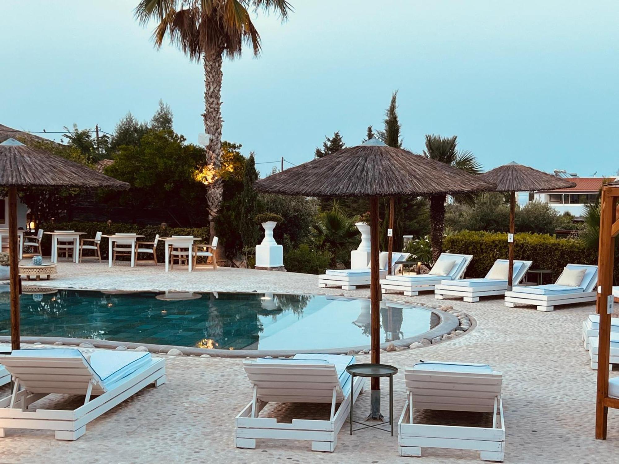 Caesars Gardens Hotel & Spa - Adults Only ลินดอส ภายนอก รูปภาพ