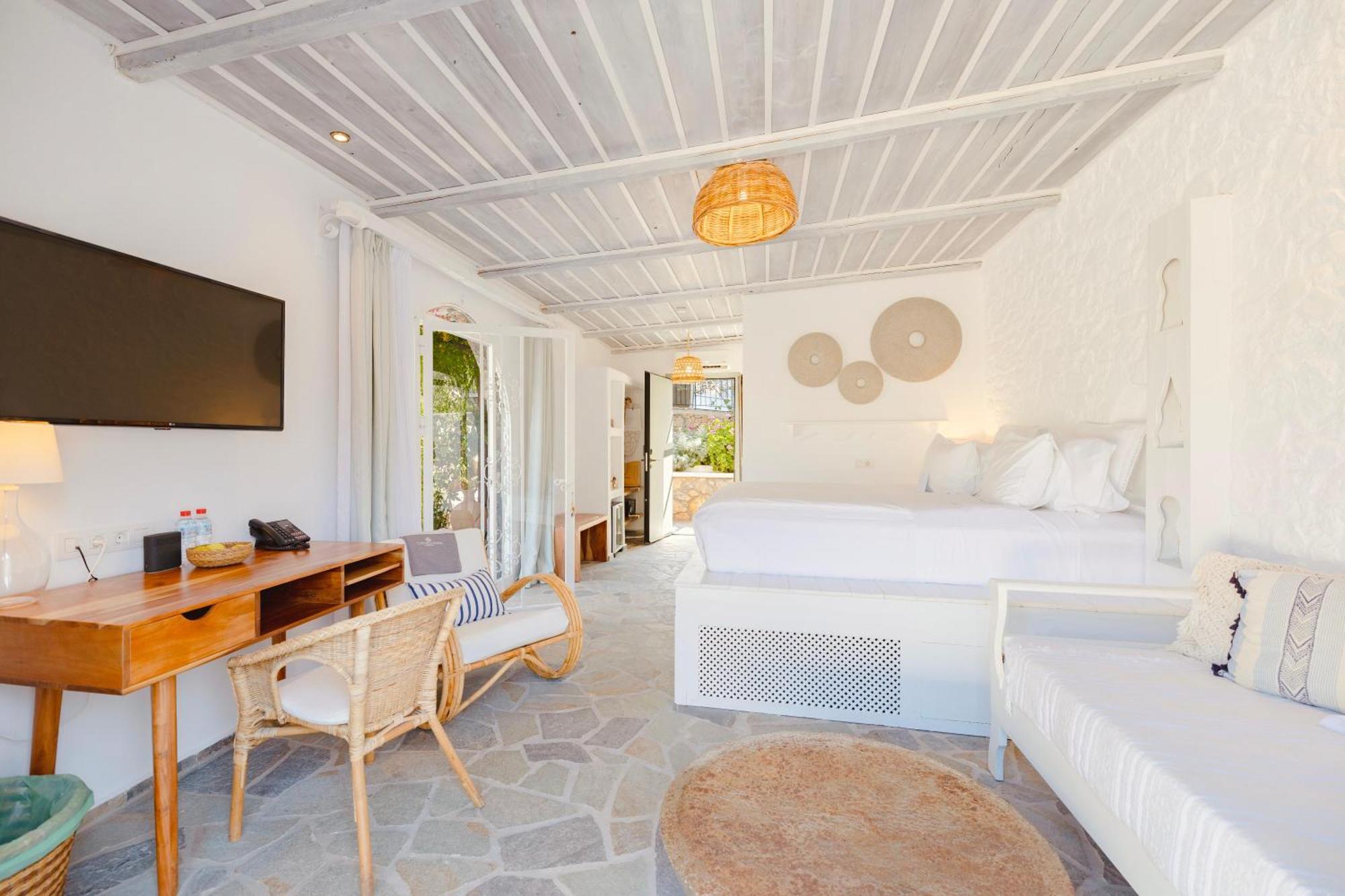 Caesars Gardens Hotel & Spa - Adults Only ลินดอส ภายนอก รูปภาพ