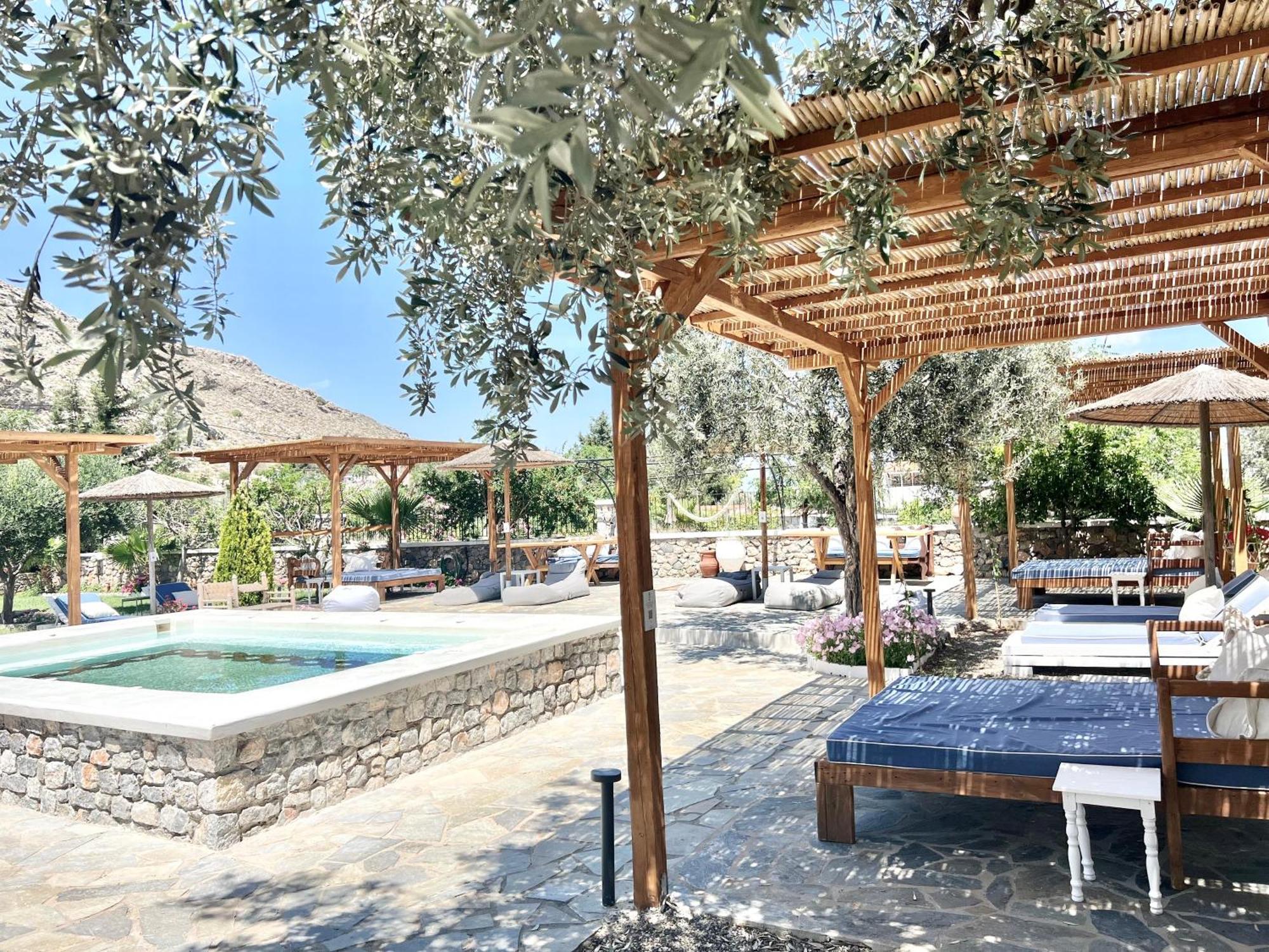 Caesars Gardens Hotel & Spa - Adults Only ลินดอส ภายนอก รูปภาพ