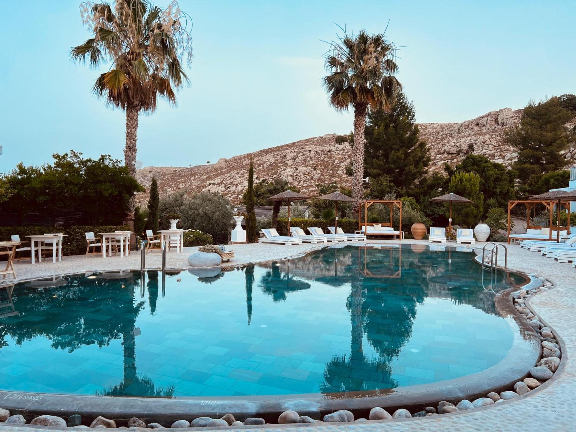 Caesars Gardens Hotel & Spa - Adults Only ลินดอส ภายนอก รูปภาพ